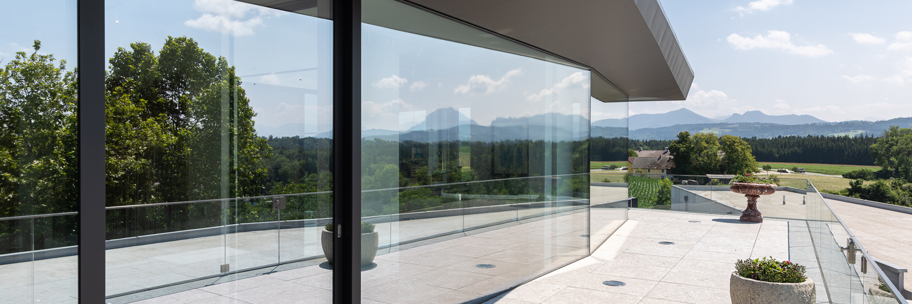 Slider GSframe Nurglaswand Bodenbuendiges Fassadenprofil Rahmenlos Fassade