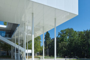 Johannes Kepler Universität Hinterlueftete Fassade Etalbond Fassadenverkleidung Aluminum Verbundplatte