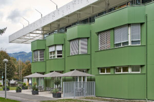 Etalbond LKH Südweststeiermark Fassadenplatten Hinterlueftete Fassade Firmengebaude Aluminium Verbundplatten Grün Sonderfarbe