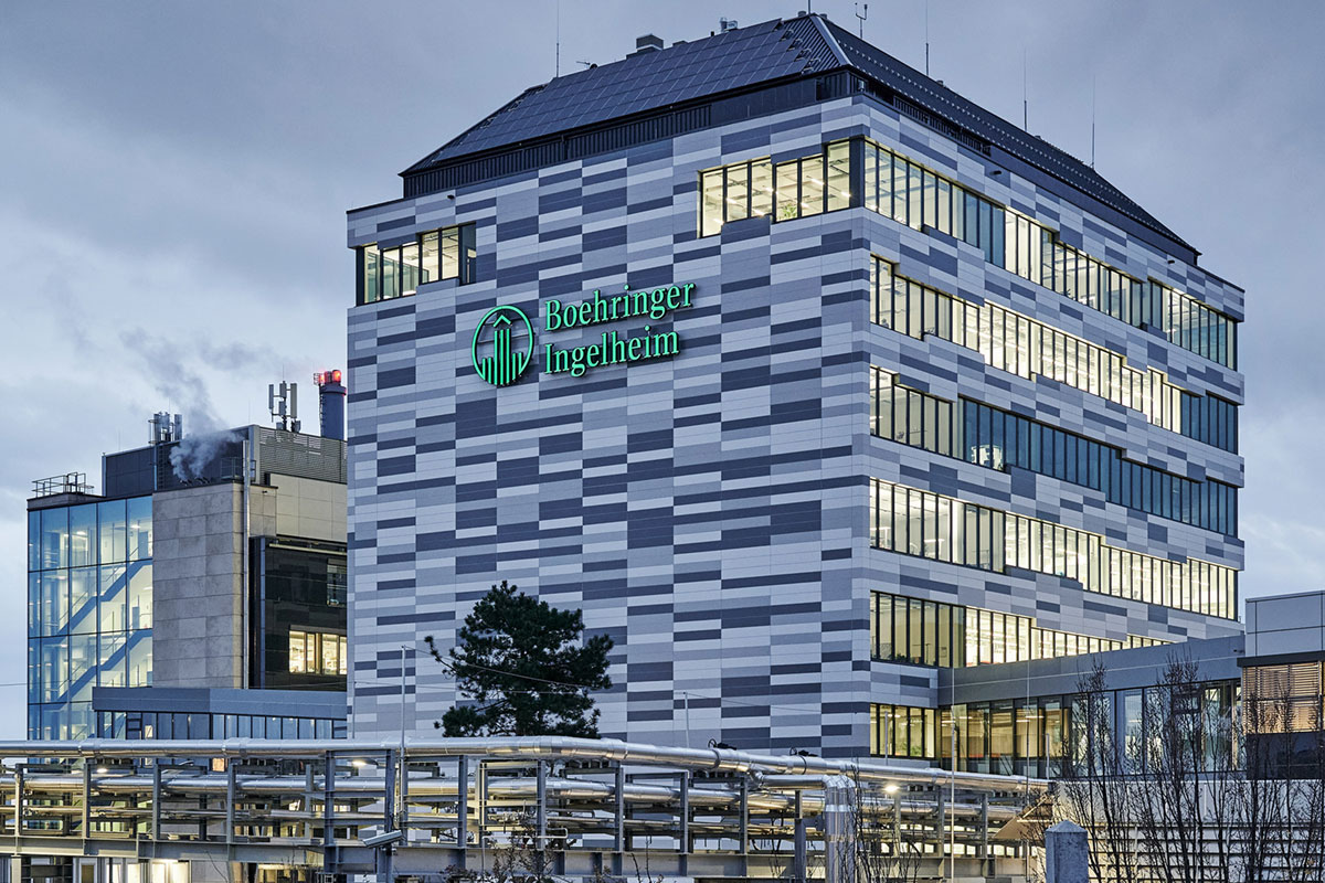 Etalbond Fassadenplatten Hinterlueftete Fassade Firmengebaude Modern