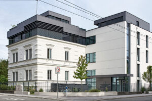 Etalbond Villa Salzburg Fassadenplatten Hinterlueftete Fassade Firmengebaude Aluminium Verbundplatten Wohnhaus