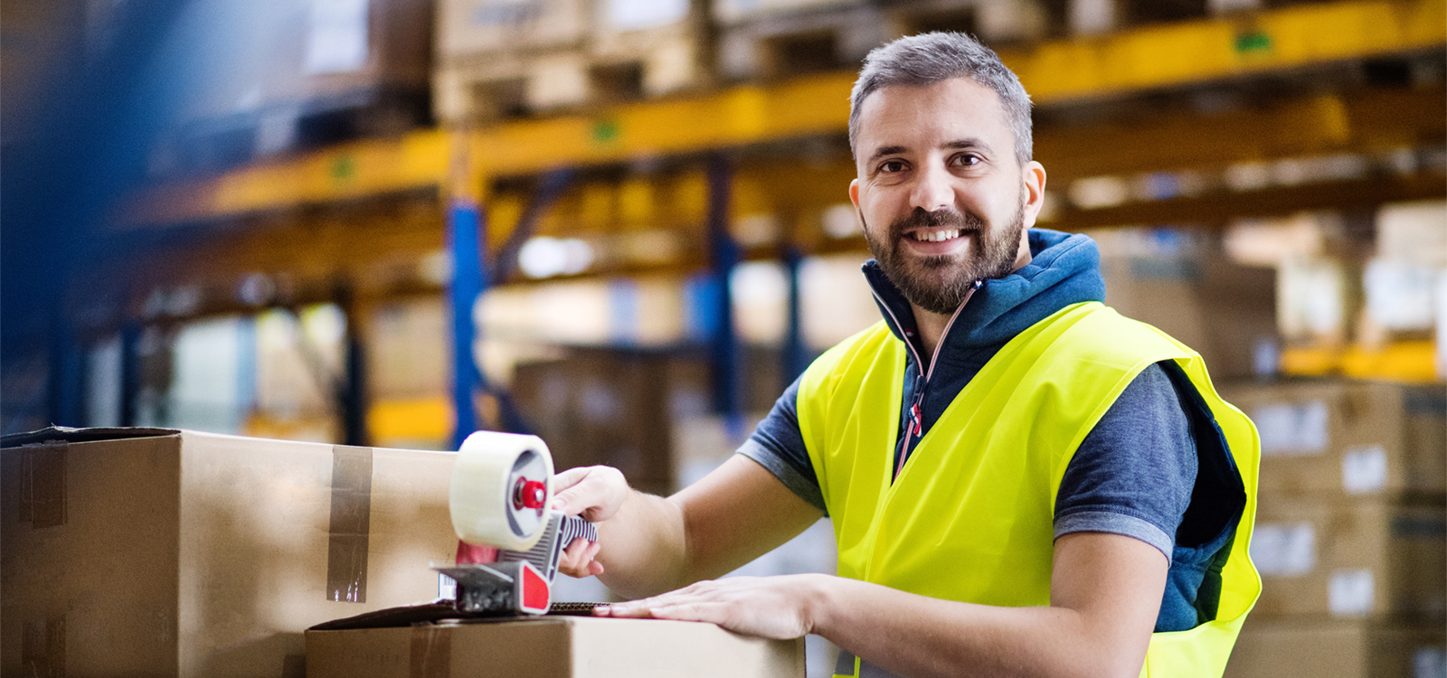 Job Lagermitarbeiter Versand Paket