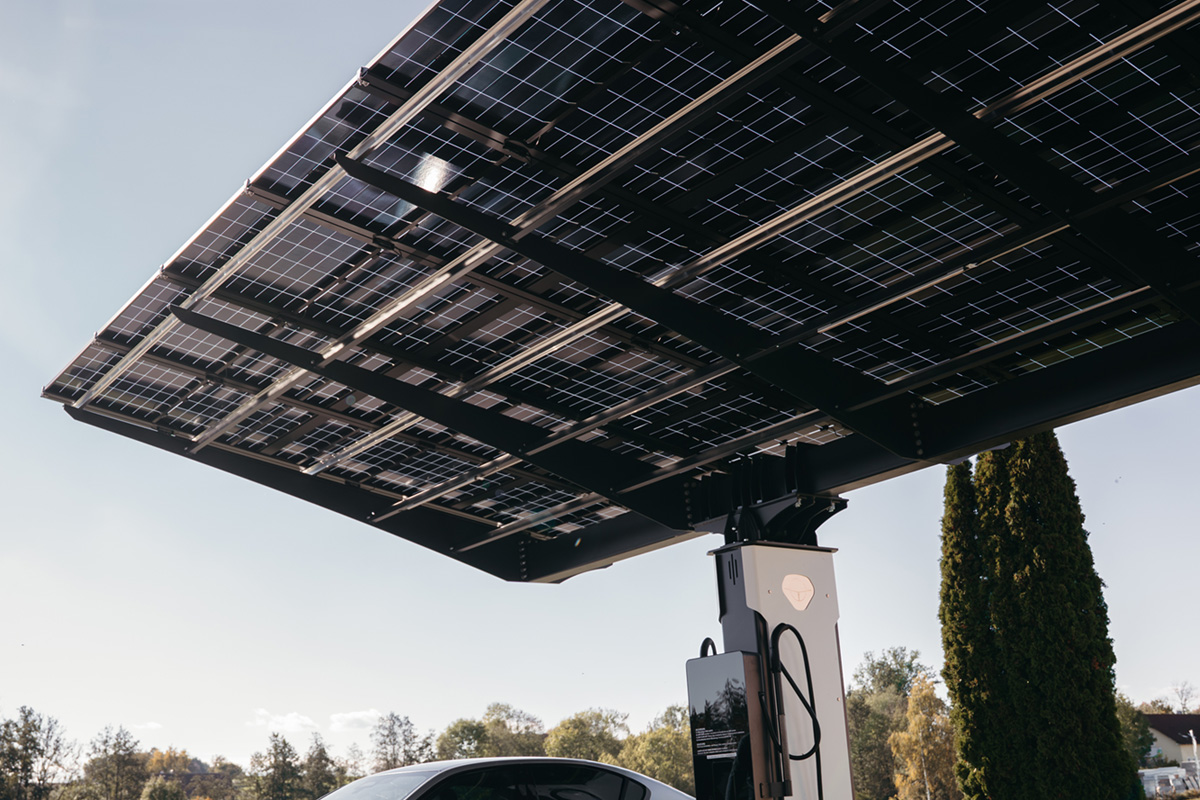 Laengsschienensystem-voltrail-photovoltaik-frisolar